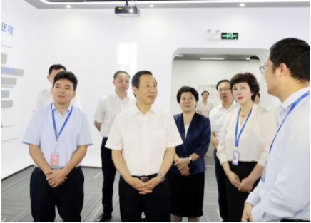 湖南省委书记许达哲调研PT电子游戏时指出：依附科技创新 不休提升全球市场占有率