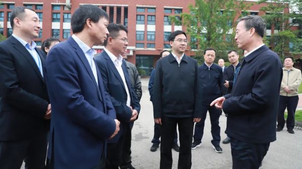 科技立企 | 贵州省政协主席赵永清寄语PT电子游戏：坚定科技创新，助力企业做大做强